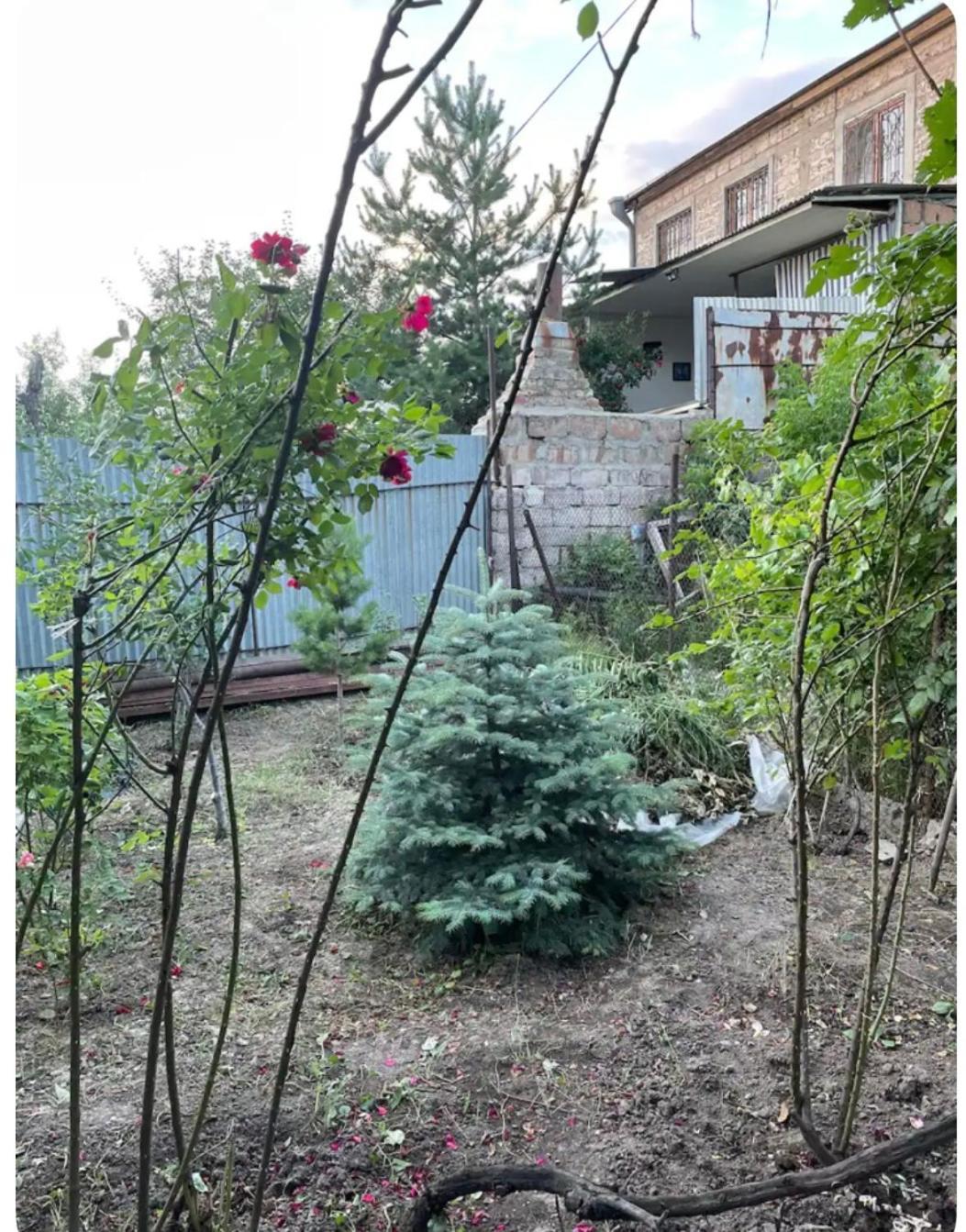 милое желье для пар рядом с станцией с. давид * Yerevan
